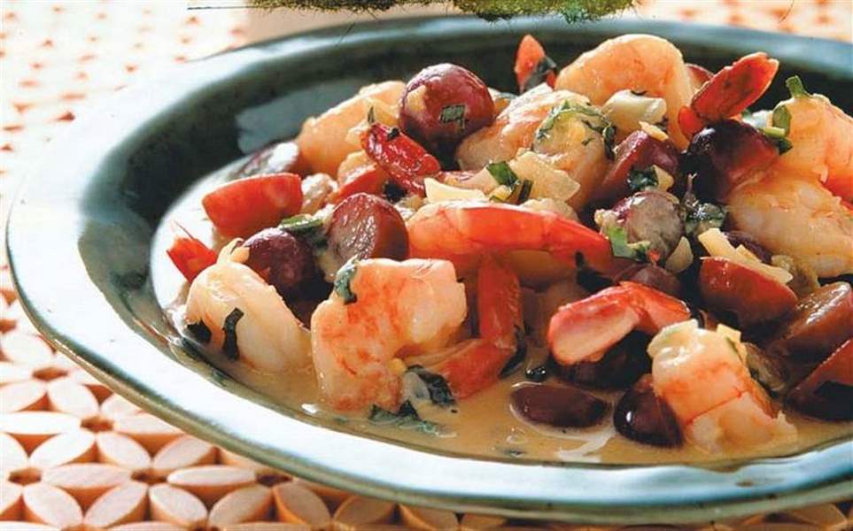 Dishing-up-curry-Local-authentic-Indian-and-Thai-dishes-inspire-area-cooks-2