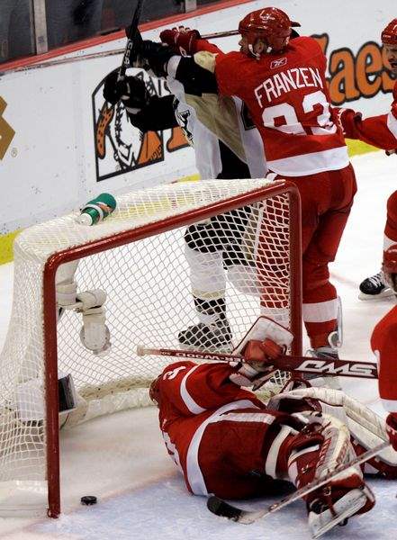 Chris-Osgood-Johan-Franzen