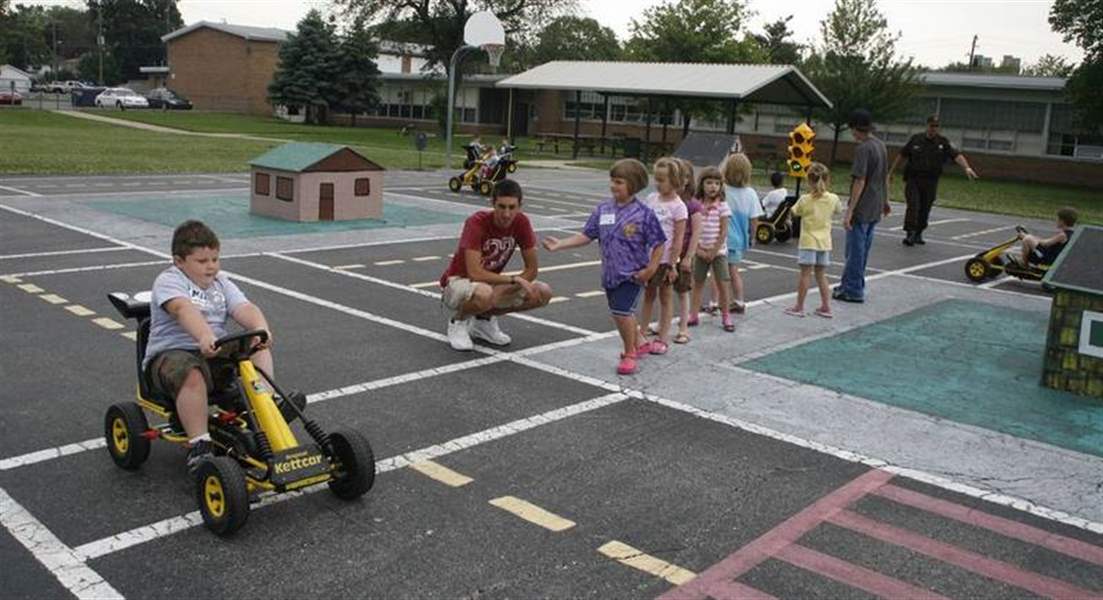 BEEP-BEEP-CHILDREN-LEARNING-HOW-TO-STAY-SAFE