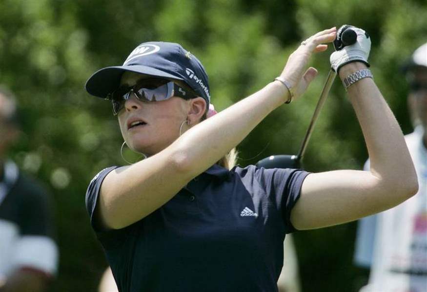 Pink-Panther-collects-11-birdies-to-take-early-Farr-lead