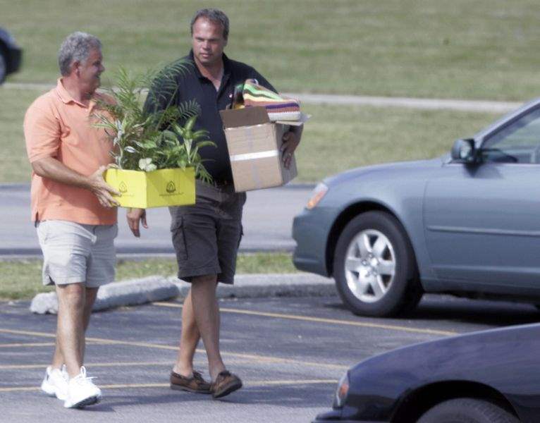 Furniture-firm-stops-work-at-Norwalk-plant
