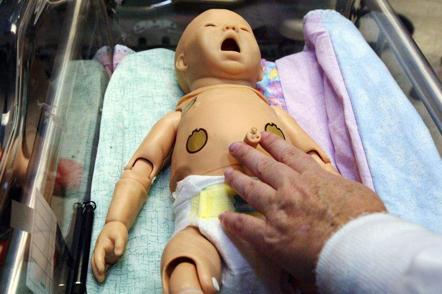 Simulated-births-give-doctors-practice