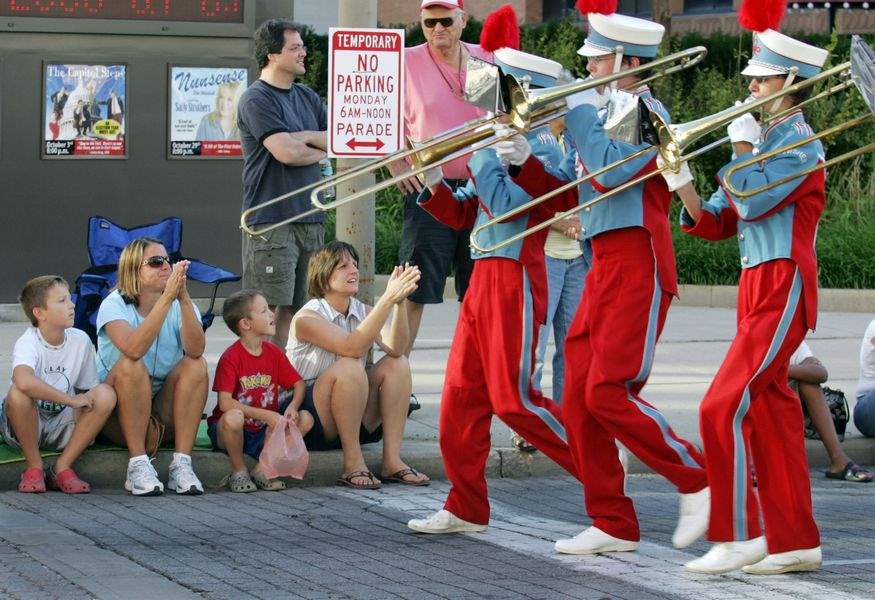Toledo-shows-support-for-organized-labor-at-annual-parade-2