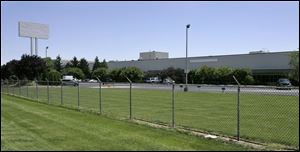 Lucas County commissioners will consider the proposal tomorrow morning that would lead to the plant s reopening.