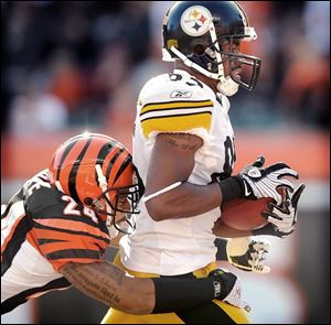 Pittsburgh's Nate Washington is catching about everything thrown his way lately.