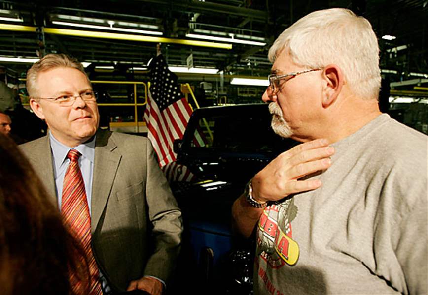 At-Toledo-rally-Chrysler-executive-urges-community-support-for-federal-aid-for-auto-industry-2