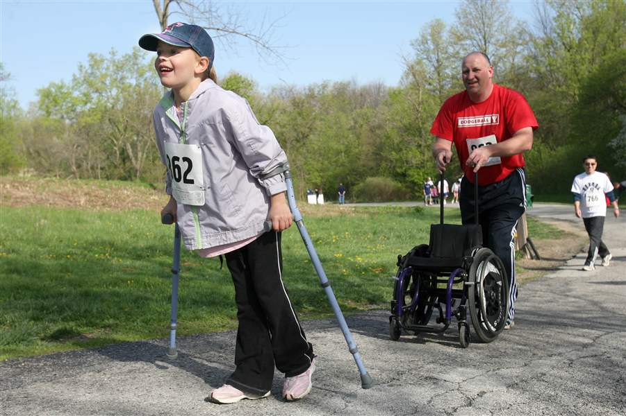 Racers-raise-cash-for-project-3