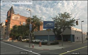 Toledo Greyhound Station at North Michigan Street and Jefferson Avenue
