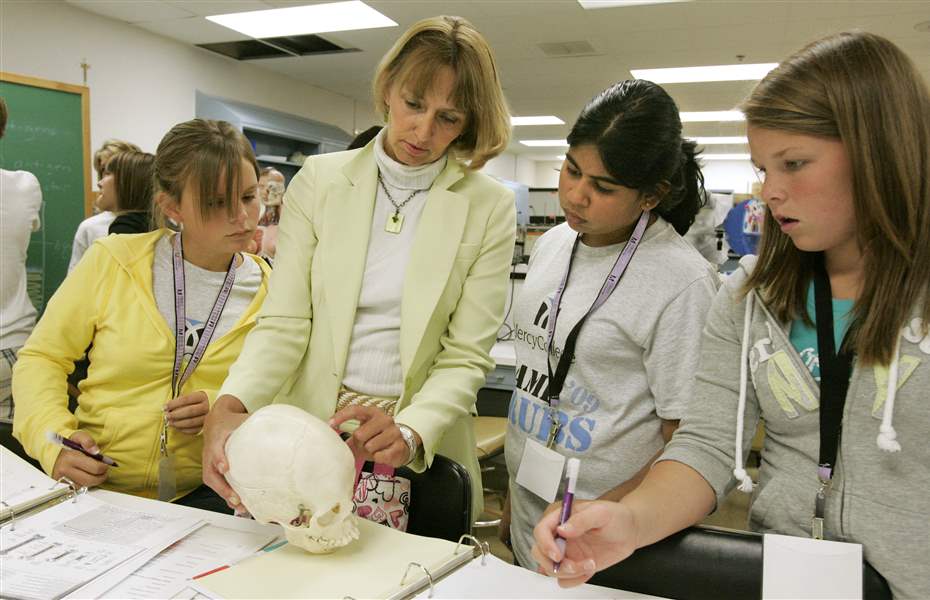 Camp-Scrubs-lets-kids-investigate-forensics-careers-2