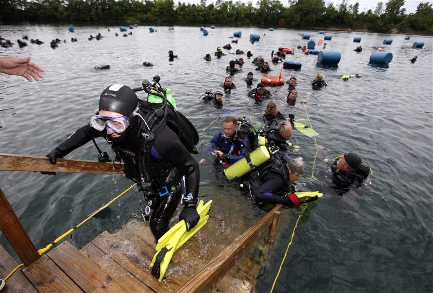 Hundreds dive into goal at Gilboa Quarry The Blade
