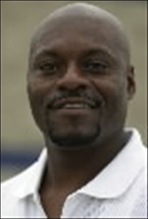 Dennis Hopson played his prep basketball at Bowsher
