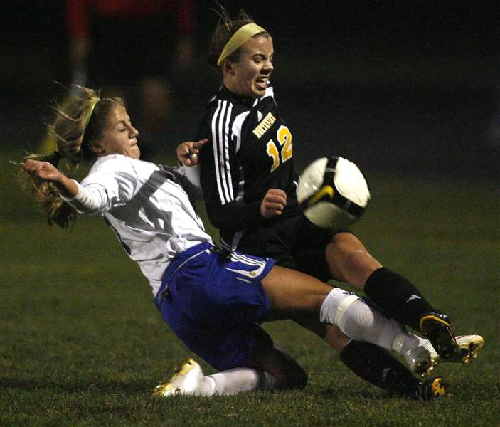 Arrows-Wildcats-advance-to-final-2