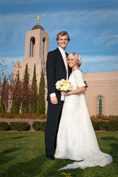 ATT-Wedding-bells-ring-during-the-holidays-2