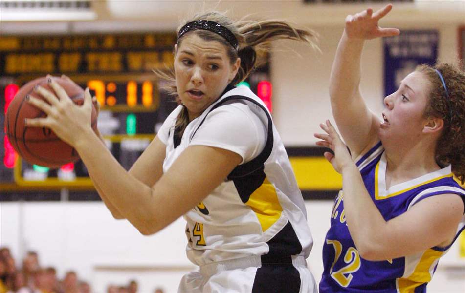 Sidelines-Fouty-leaving-her-mark-at-Northview-2