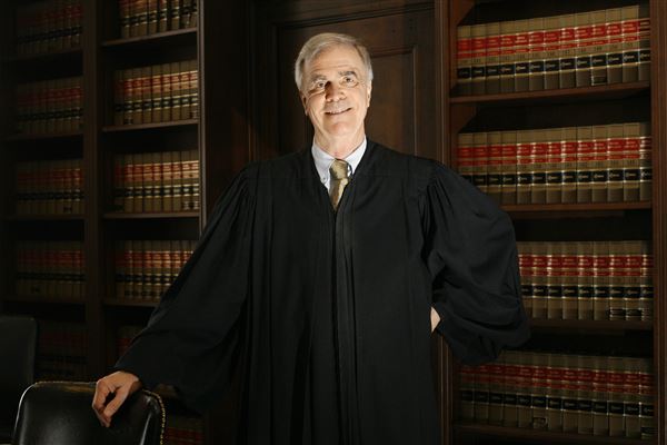 Judge Carr Notifies President He ll Retire From Active Service The Blade