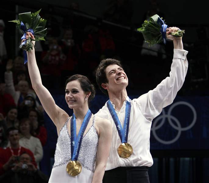 Canadian-duo-celebrate-their-8216-Stanley-Cup
