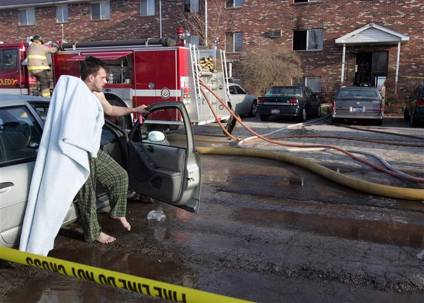 1-person-killed-in-North-Toledo-apartment-fire