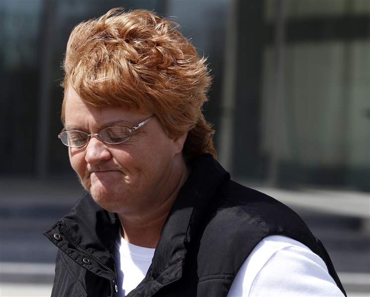 Hutaree-stockpiled-weapons-made-hit-list-prosecutor-says