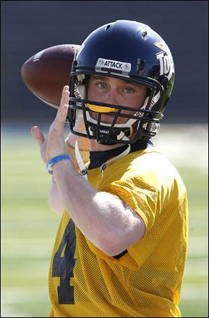 Austin Dantin played in seven games last season for the Rockets. He completed 79 of 119 passes for 962 yards and recorded four touchdowns and four interceptions.