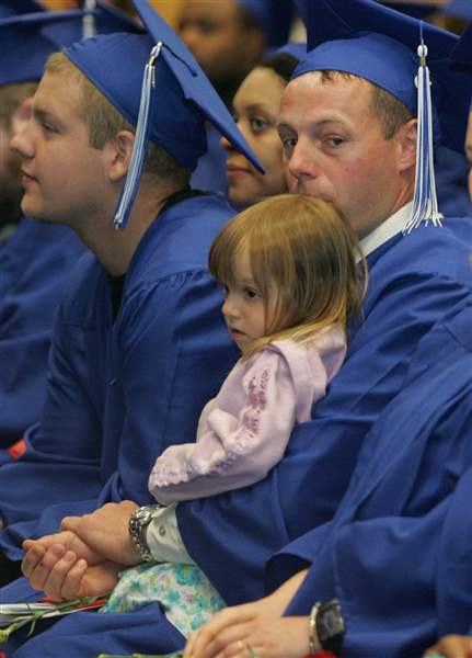 GED-recipients-honored-with-their-own-graduation-2