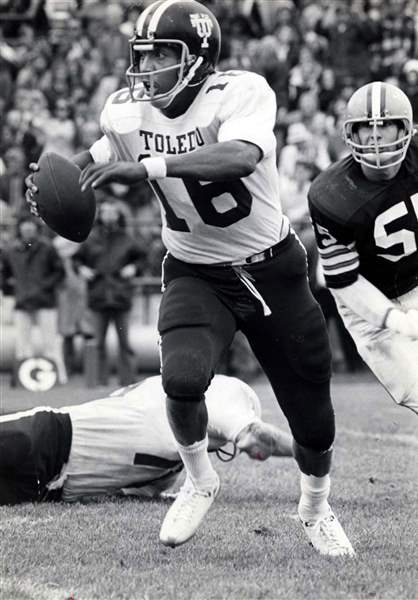 Undefeated-UT-quarterback-still-denied-final-victory