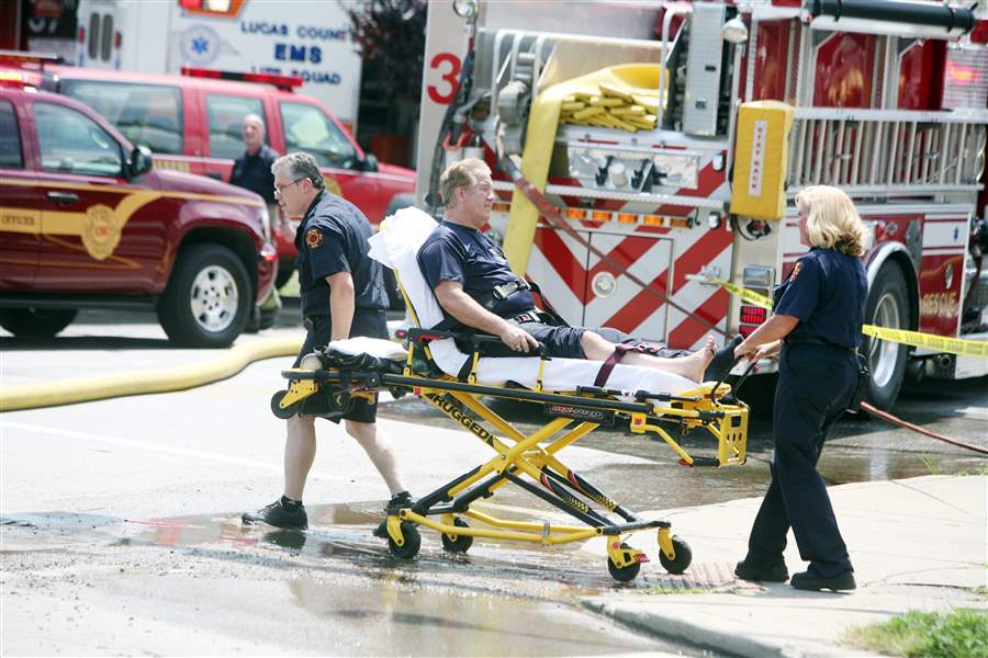 Firefighter-hurt-battling-East-Toledo-blaze-2