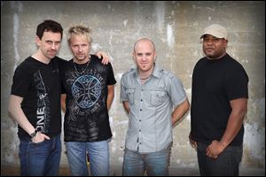 The group Tizer blends the sounds of jazz, rock and pop music.