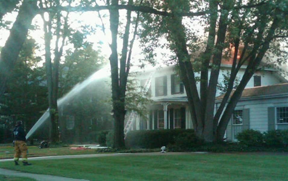 Crews-battle-fire-at-historic-home-in-Perrysburg