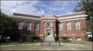 The Nuevo Esperanza - New Hope - Community Credit Union on Broadway will be geared to the Hispanic community.