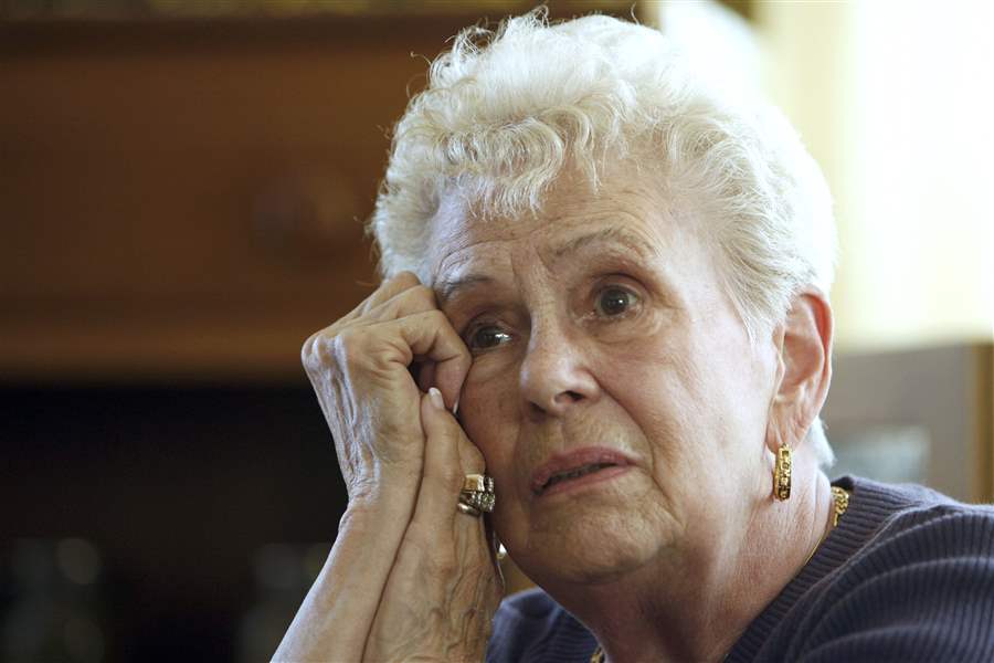 Questions-haunt-Cindy-Sumner-s-family-2
