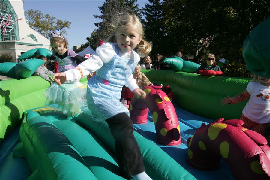 Zoo-s-Little-Boos-a-hit-with-kids