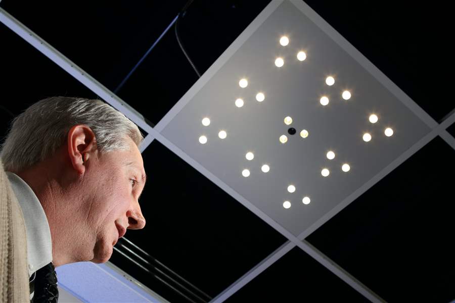 Leave-the-lights-on-The-Internet-depends-on-it
