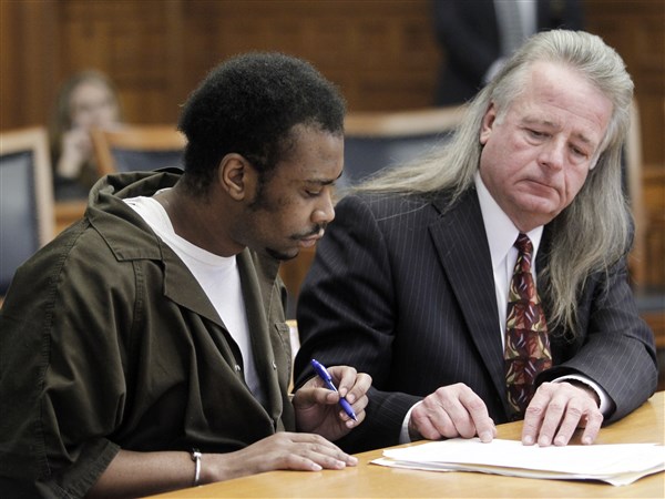 Toledo man, 25, pleads guilty in stabbing death of UT student | The Blade
