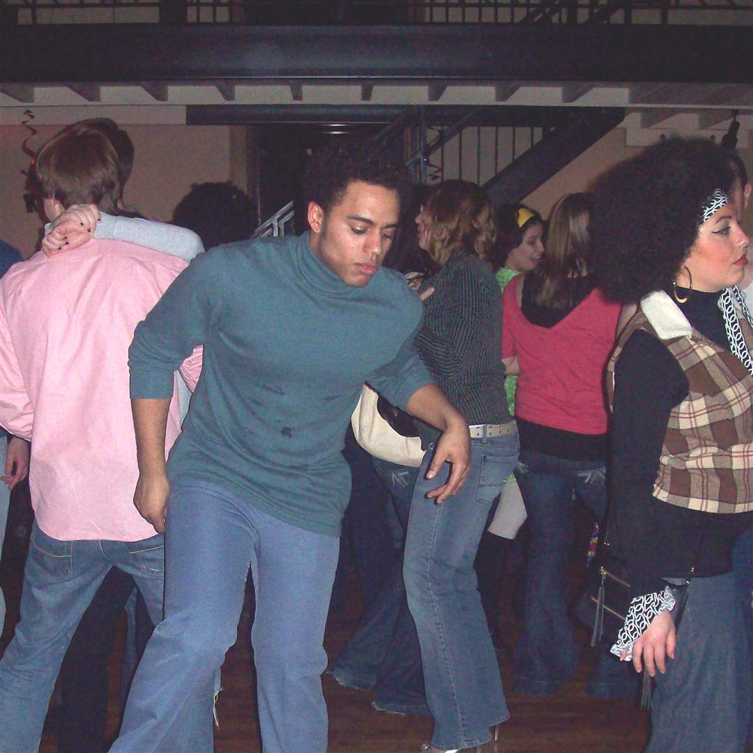 Nazareth-Hall-Groovy-70s-Party5