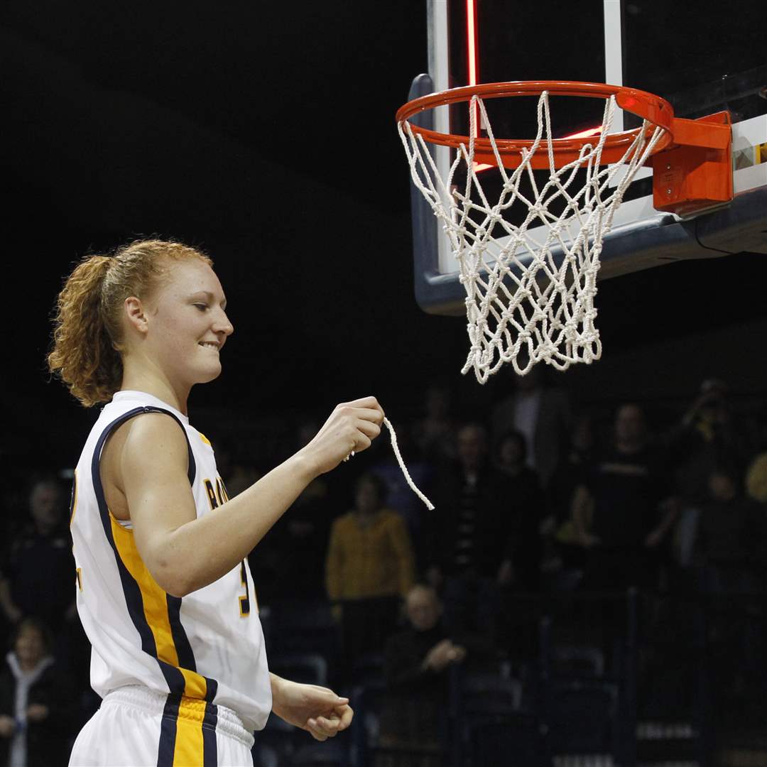 UT-CMU-Melissa-Goodall-net-cut