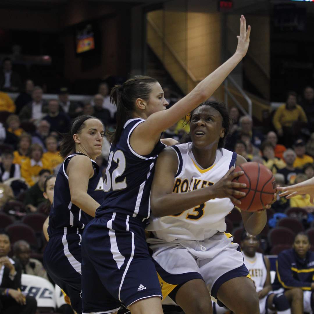 UT-Akron-Rachel-Tecca-Yolanda-Richardson