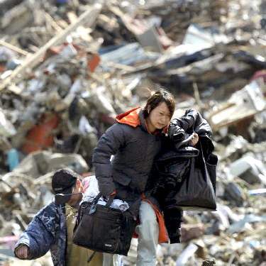 Japan-Aftermath-Rikuzentakada-belongings