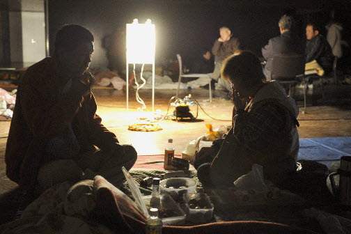 Japan-Aftermath-Ofuna-Iwate-shelter
