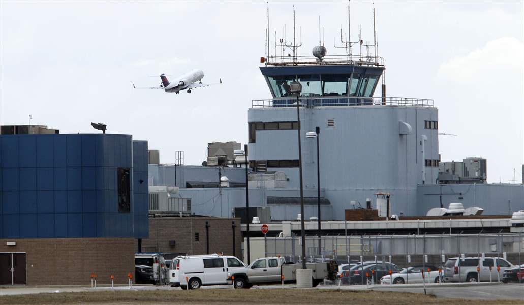 Delta-takes-early-exit-from-Toledo-Express