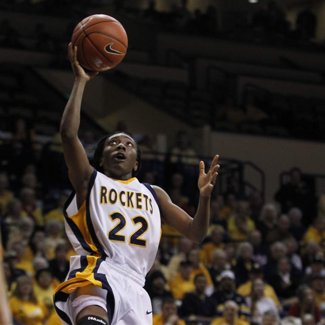 UT-Alabama-Andola-Dortch-basket