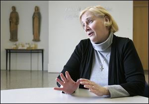 Sister Nancy Murray of the Dominican Sisters of Adrian, Mich., will portray the life of the 14th-century Italian saint Catherine of Siena. The sister of actor-comedian Bill Murray said she intends to inspire people to relate St. Catherine's struggles to their own and see similarities between her time and the world today.