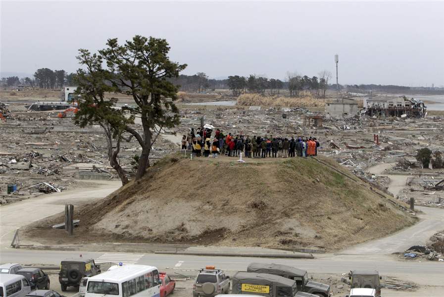 Japan-moment-of-silence