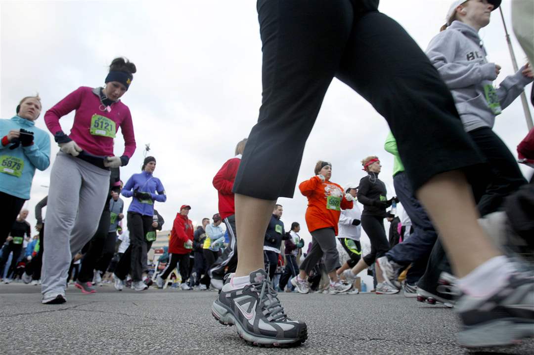 Glass-City-Marathon-5K-runners