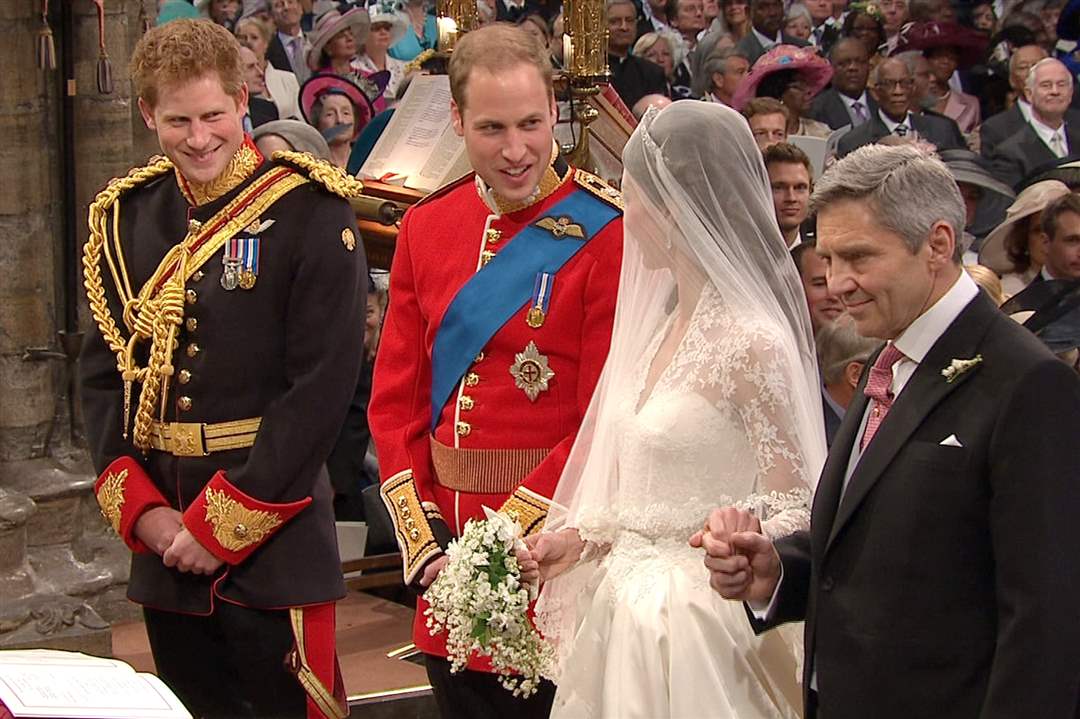Royal-Wedding-Day-William-Kate-Michael-Harry-altar