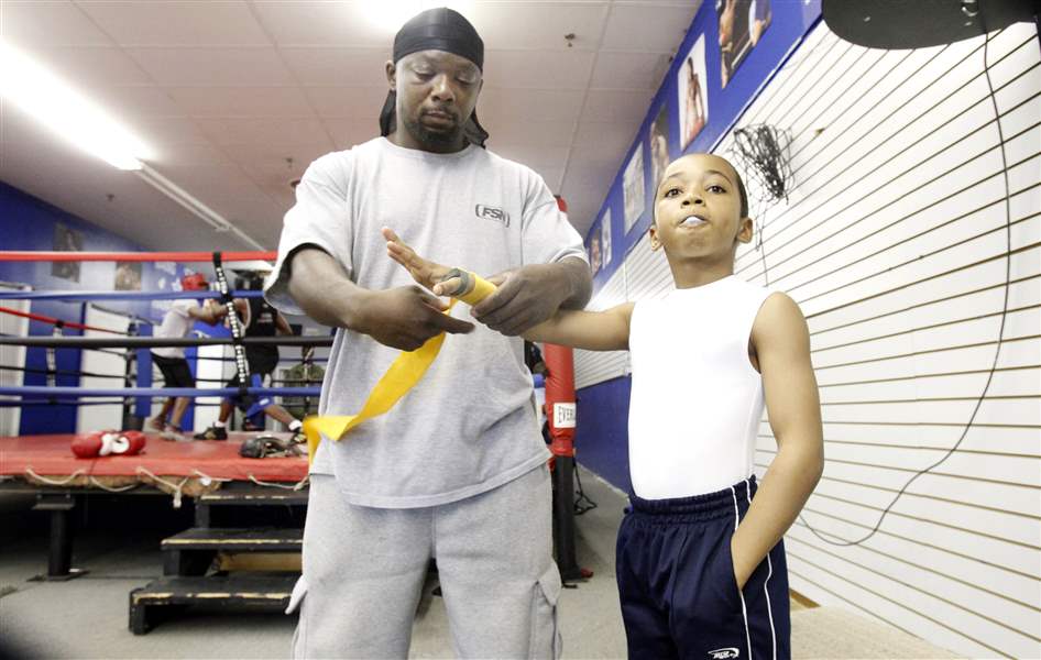 bang-em-or-hang-em-gym-wayne-lawrence-pretty-boy-bam-bam
