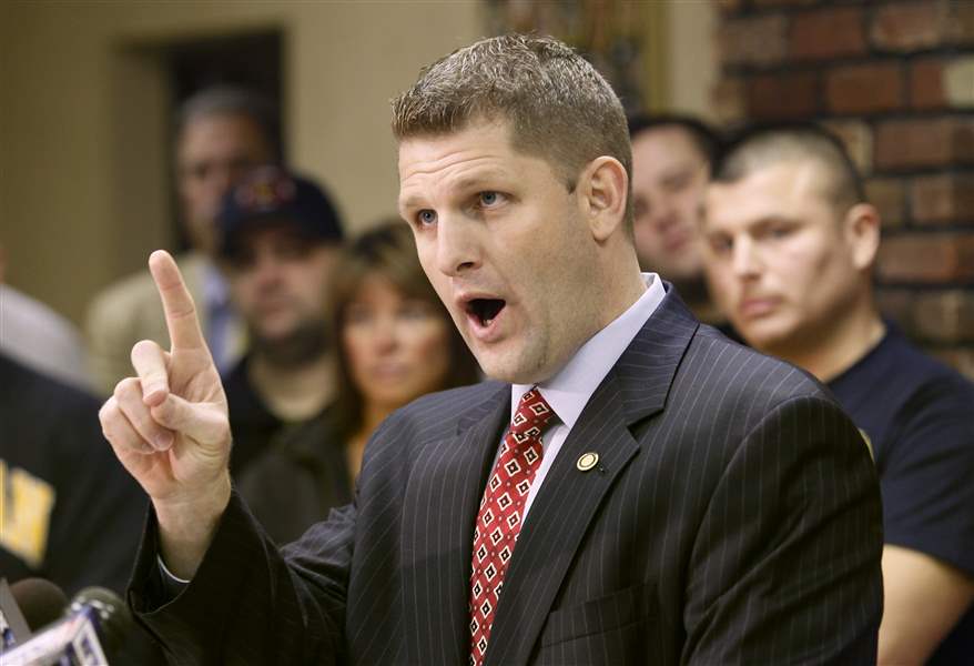 Officials-push-repeal-of-Ohio-Senate-Bill-5