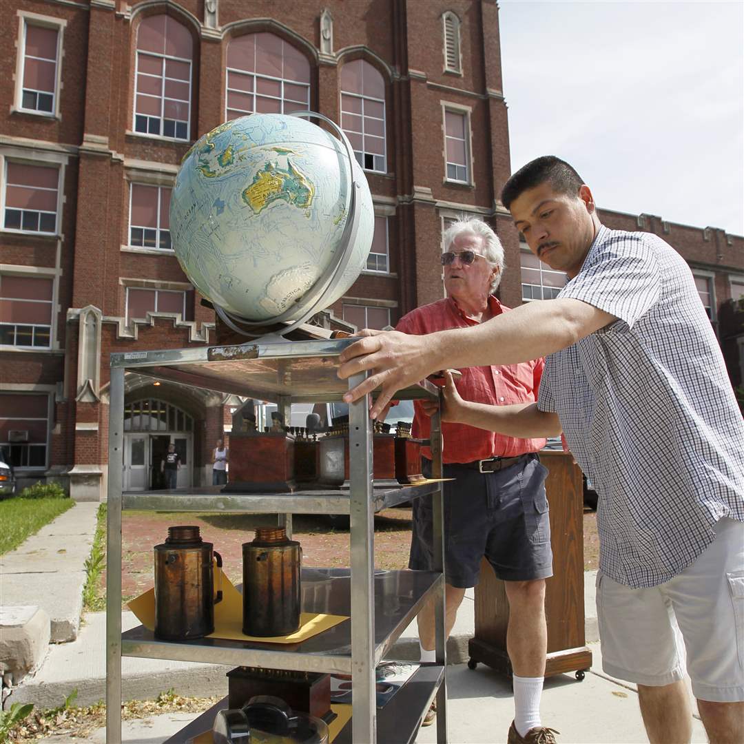 Libbey-High-auction-Ronald-Gaudette-Junior-and-Senior