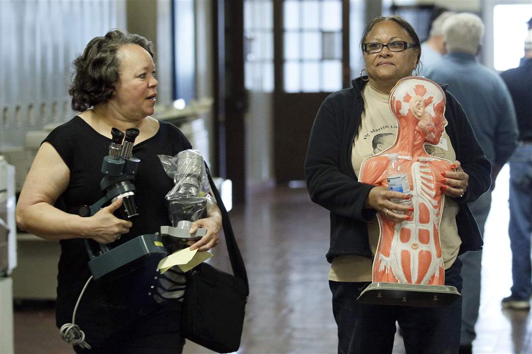 Libbey-High-auction-Gladys-Green-and-Letha-Goree