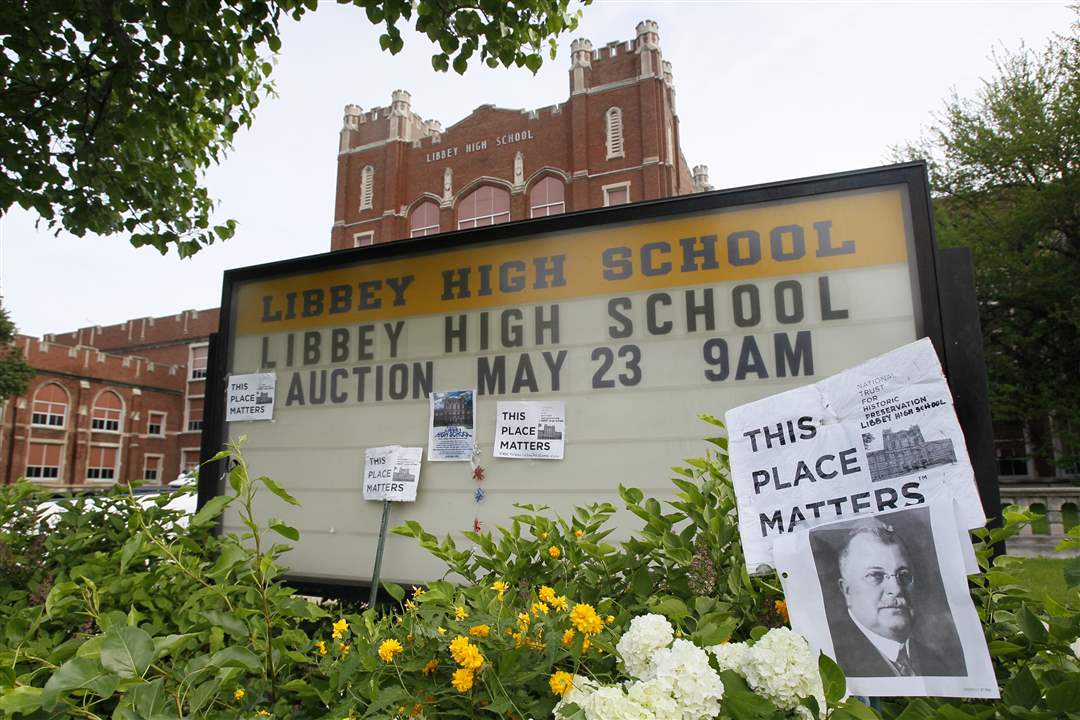 Libbey-High-auction-sign