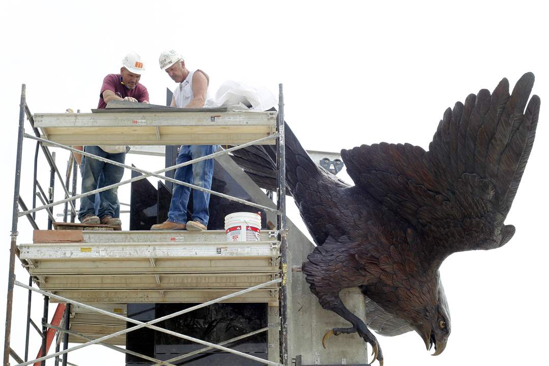 Stroh-Center-falcon-Mosser-Construction